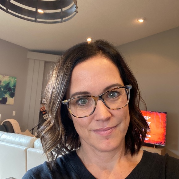 Meet your Posher, Beth - Picture 1 of 1